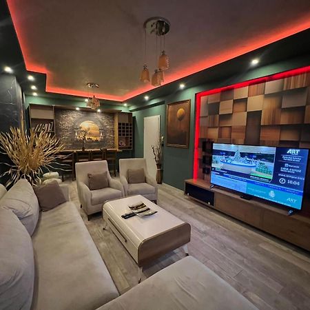Luxurious Apartment With City View Prishtinë Luaran gambar