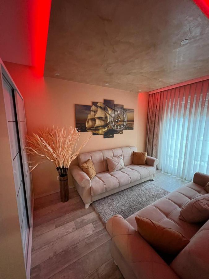 Luxurious Apartment With City View Prishtinë Luaran gambar