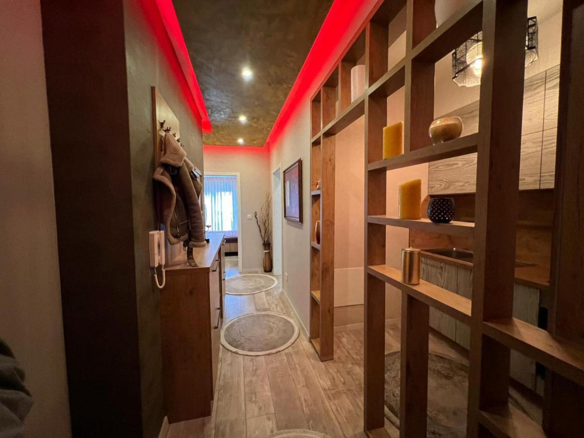 Luxurious Apartment With City View Prishtinë Luaran gambar